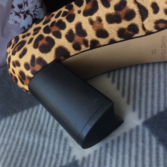 Sexy ponyhair cheetah print heels by Marc Fisher - Picture 4 of 7